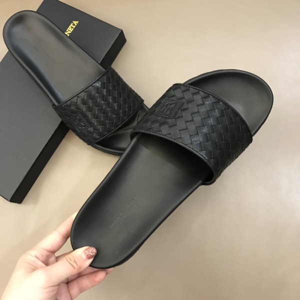 Bottega Veneta Intrecciato Slide Slippers Men's Black