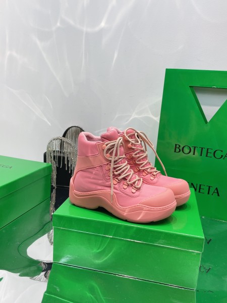 Bottega Veneta Puddle Bomber Boots