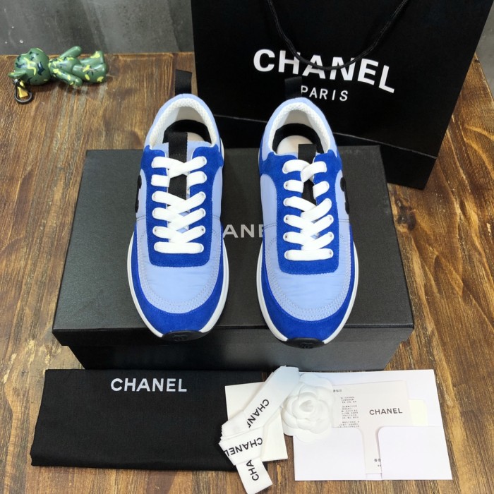 CHANEL Calfskin Round Toe Lace-Up Low-Top Lifestyle Shoes Men's Blue