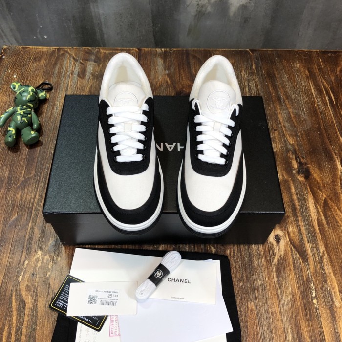 CHANEL Low-top Comfort Low-top Fashion Sneakers Women's Black and White