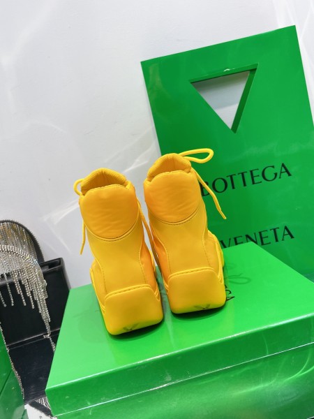 Bottega Veneta Puddle Bomber Short Ankle Boots Yellow