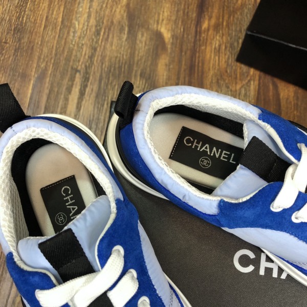 CHANEL Calfskin Round Toe Lace-Up Low-Top Lifestyle Shoes Men's Blue