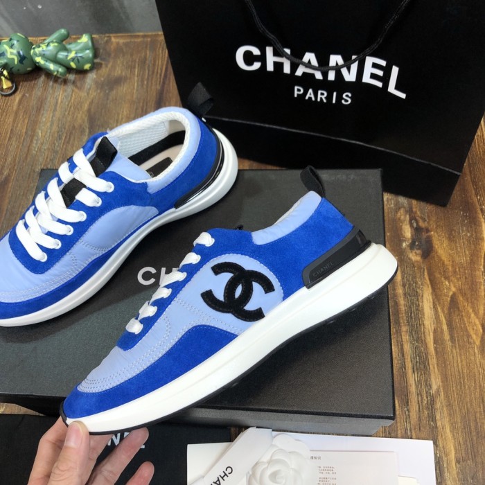CHANEL Calfskin Round Toe Lace-Up Low-Top Lifestyle Shoes Men's Blue