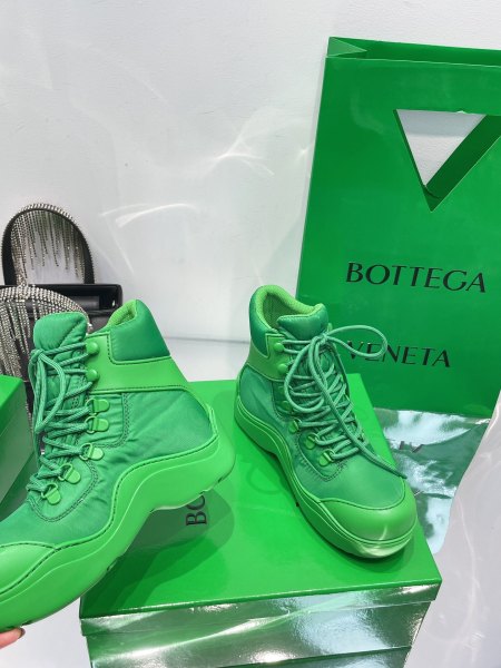 Bottega Veneta Puddle Bomber Short Mid Calf Outdoor Boots Green
