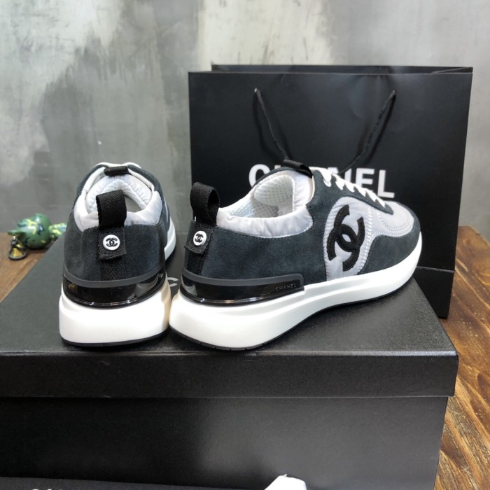 CHANEL Comfort Low Top Non-slip Low Top Sports Shoes Women's Black and White