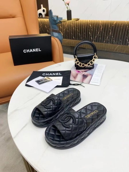 Chanel Slides G36901 X01000 NB354