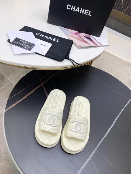CHANEL Slide Slippers Women's Ivory