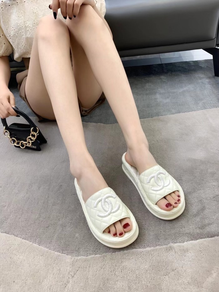 CHANEL Slide Slippers Women's Ivory
