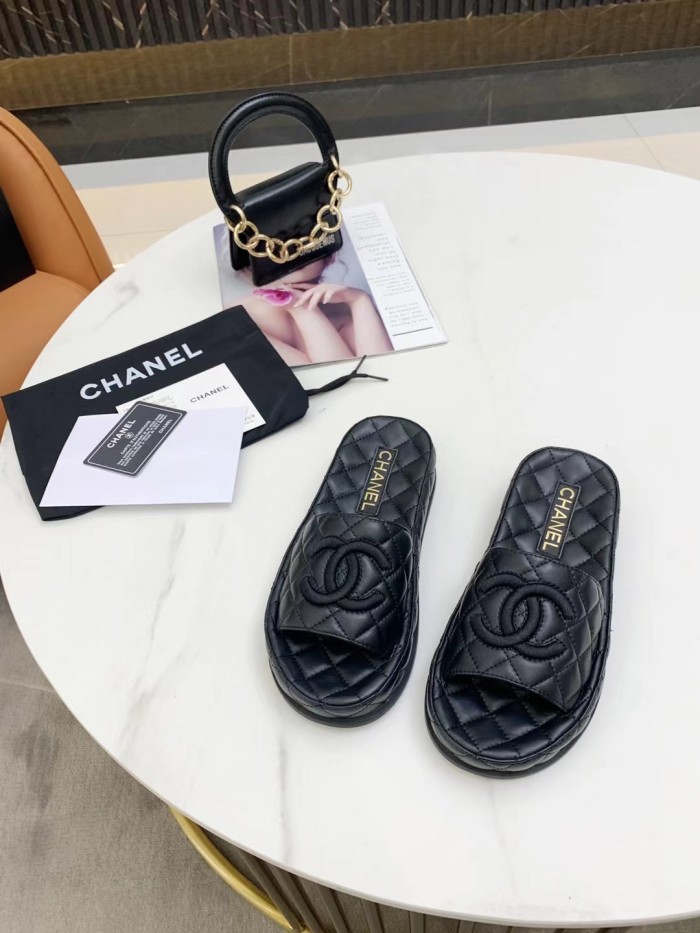 Chanel Slides G36901 X01000 NB354