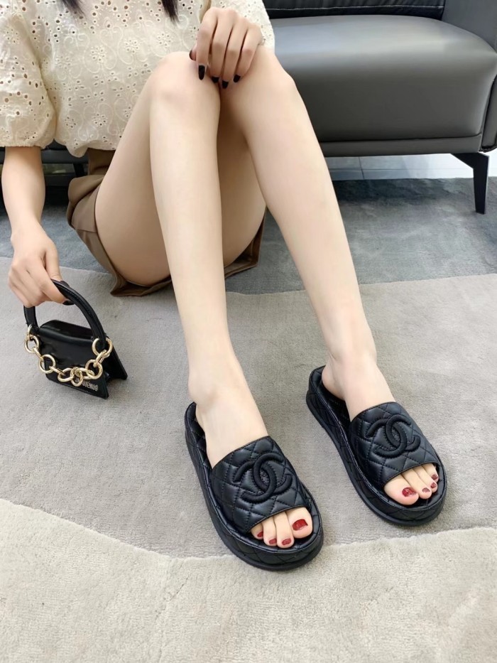 Chanel Slides G36901 X01000 NB354