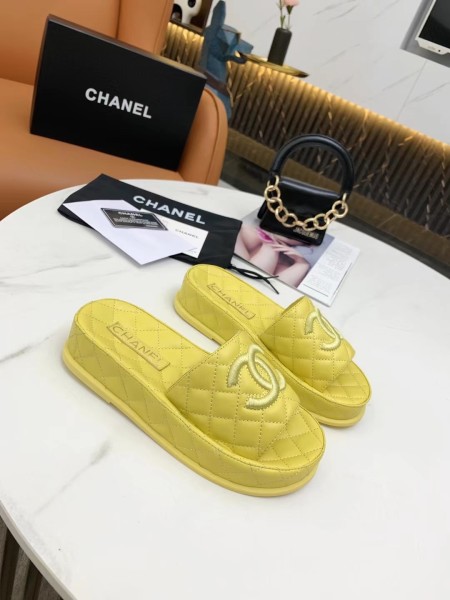 CHANEL Rubber Sole Abrasion Resistant Slide Slippers Women's Yellow