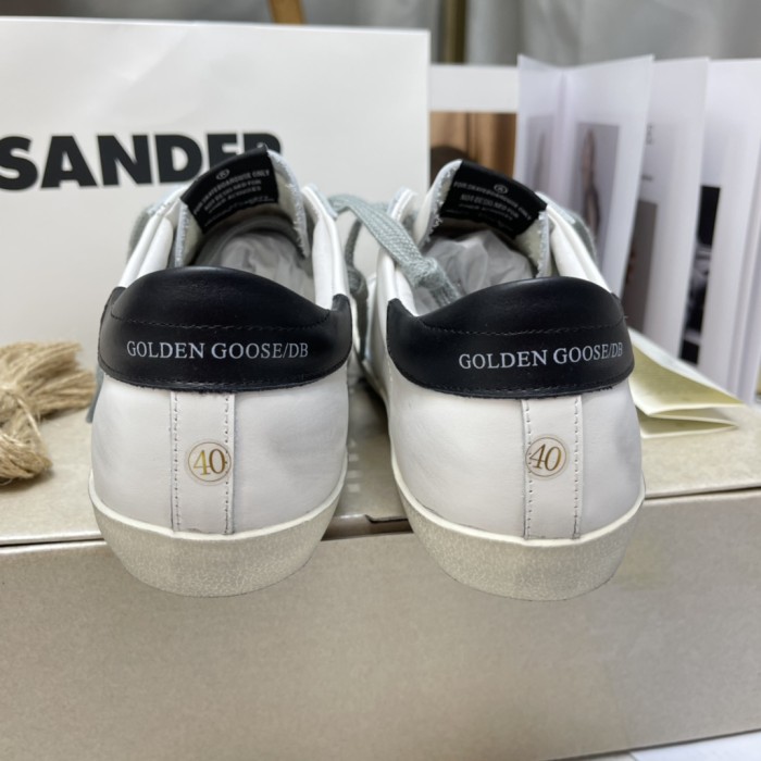Golden Goose Superstar distressed-finish sneakers 28