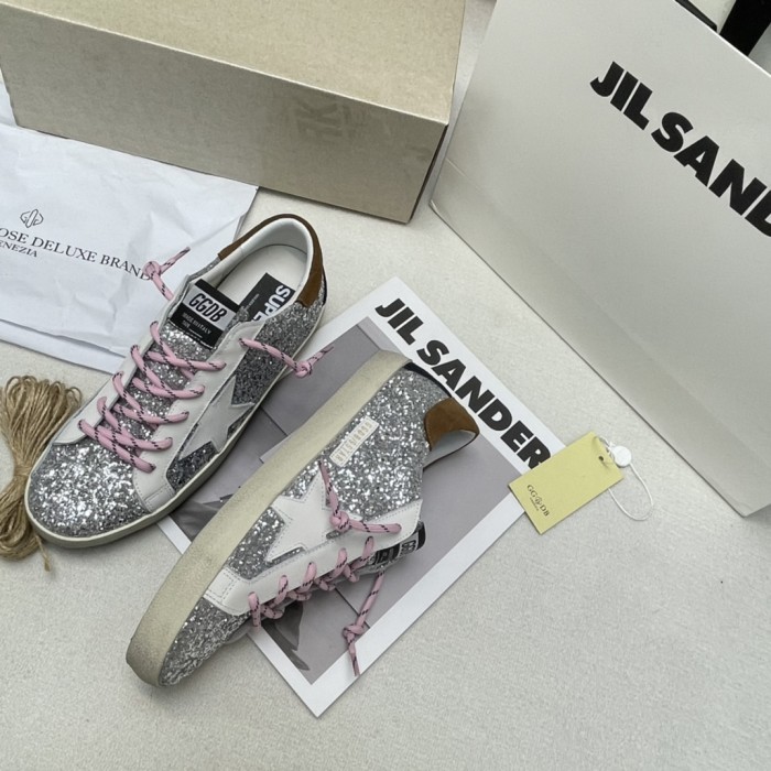 Golden Goose Super Star Low top Stylish Skateboarding Shoes Silver Distressed