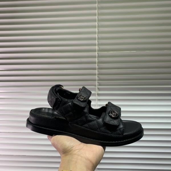 Chanel Slides 57