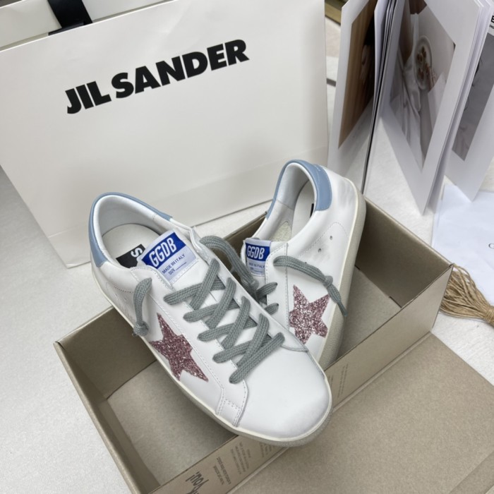 Golden Goose Superstar distressed-finish sneakers 31