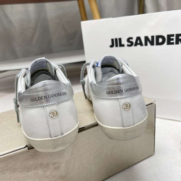 Golden Goose Superstar distressed-finish sneakers 24