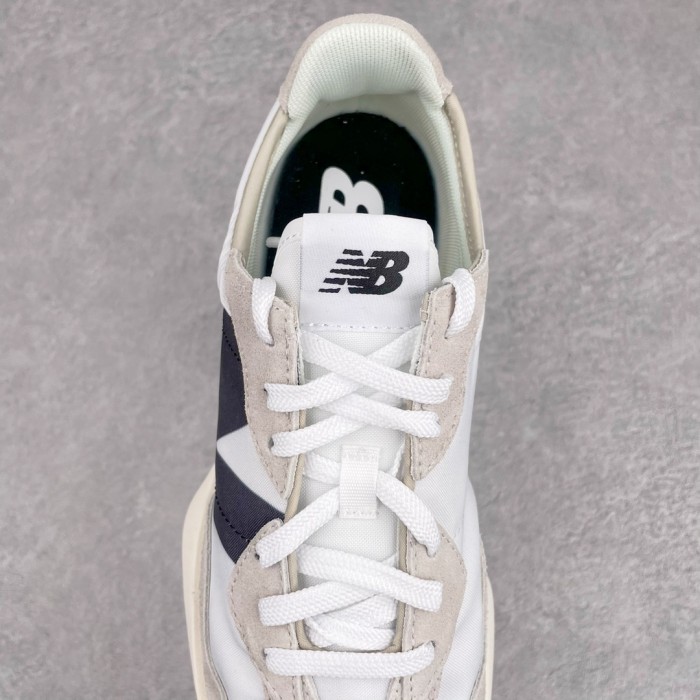 New Balance 327 Sea Salt Black