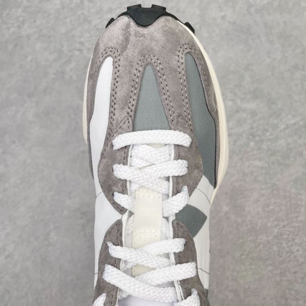 New Balance 327 Grey