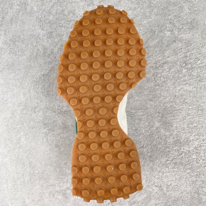 New Balance 327 Timberwolf Nightwatch Green