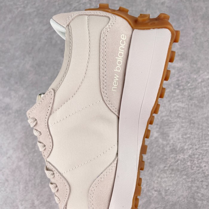 New Balance 327 Timberwolf Nightwatch Green