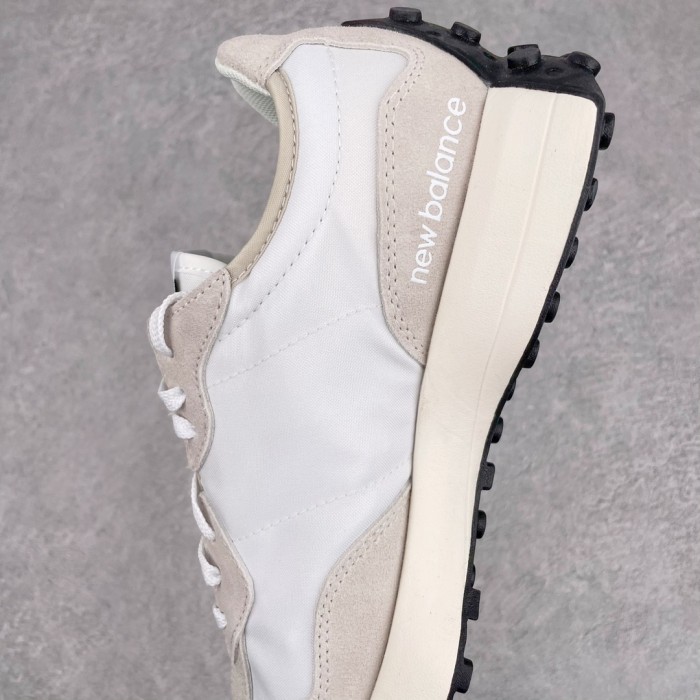 New Balance 327 Sea Salt Black