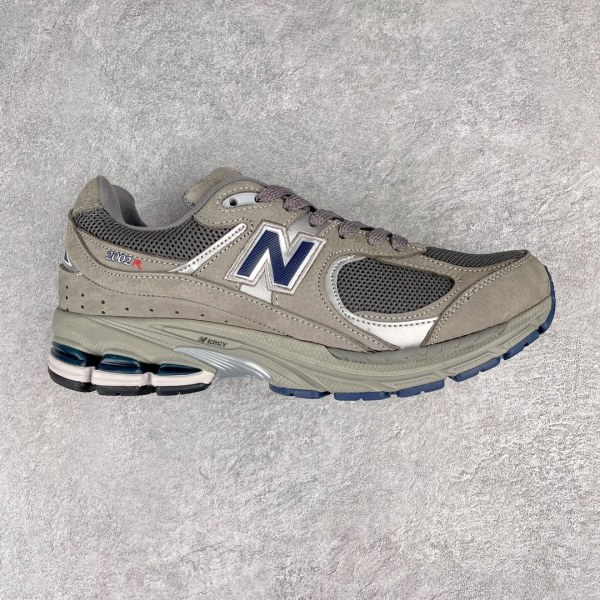 New Balance 2002R Light Grey