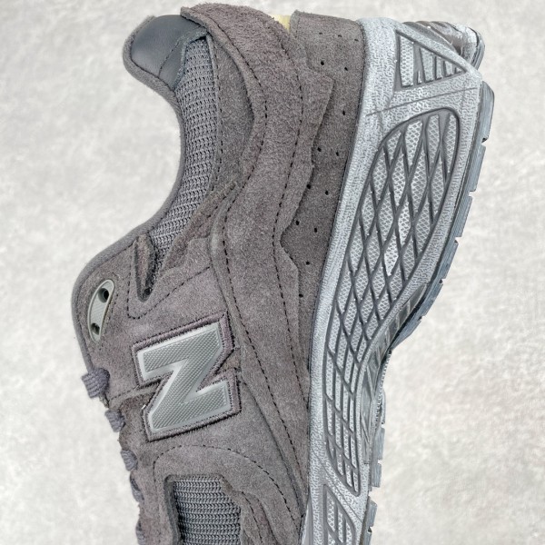 New Balance 2002R Protection Pack Phantom