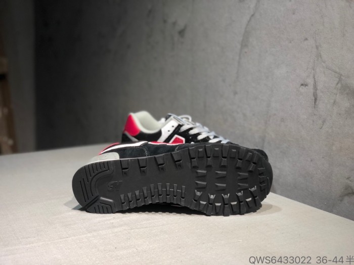 New Balance 574 Black Scarlet