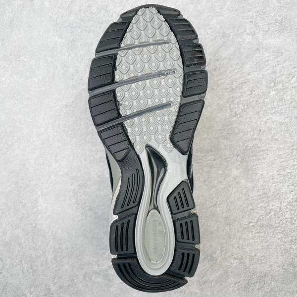 New Balance 990v4 Kith Black