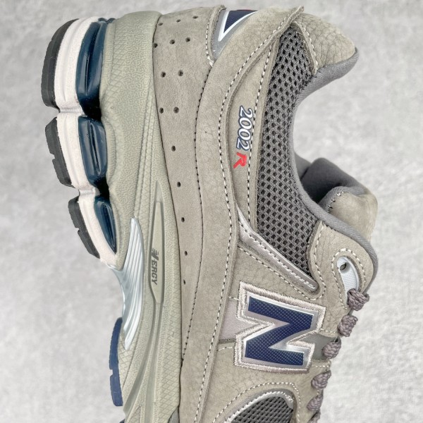 New Balance 2002R Light Grey