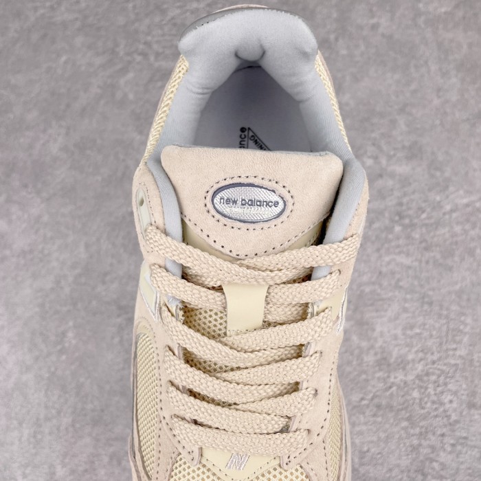 New Balance 2002R Bone Light Aluminum