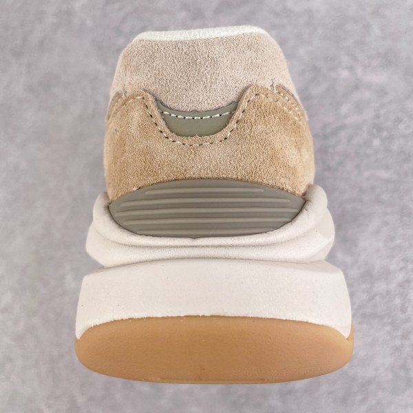 New Balance 57/40 Unplugged Pack Greige