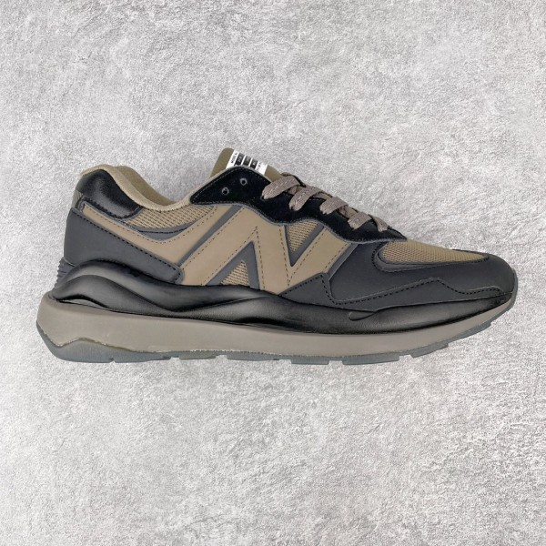 New Balance N.HOOLYWOOD x 5740 Black Light Brown