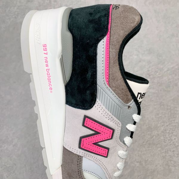 New Balance 997 Grey Pink
