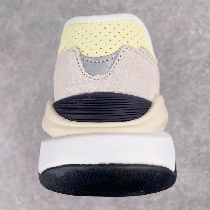 New Balance 57/40 Gold Aspen (Women's)