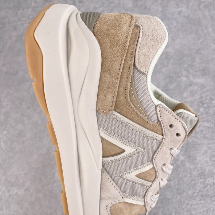New Balance 57/40 Unplugged Pack Greige