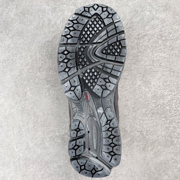 New Balance 2002R Protection Pack Phantom