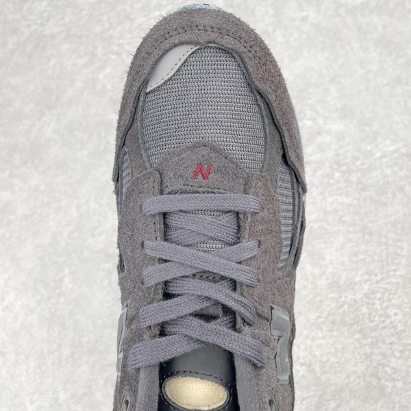 New Balance 2002R Protection Pack Phantom