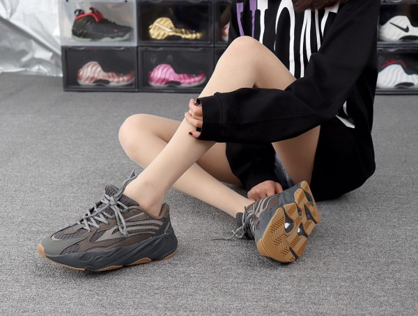 Adidas Yeezy Boost 700 V2 Geode