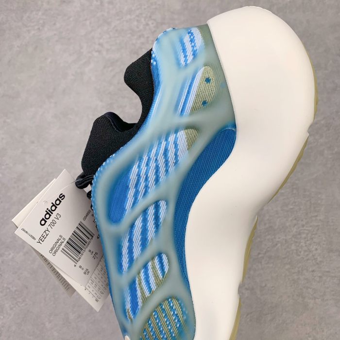 Adidas Yeezy 700 V3 Arzareth