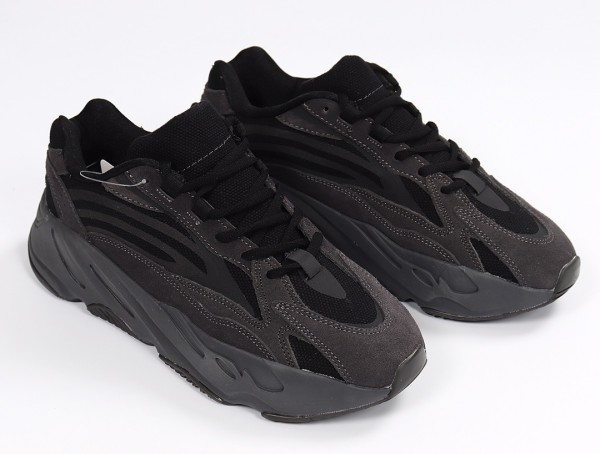 Adidas Yeezy Boost 700 V2 Vanta