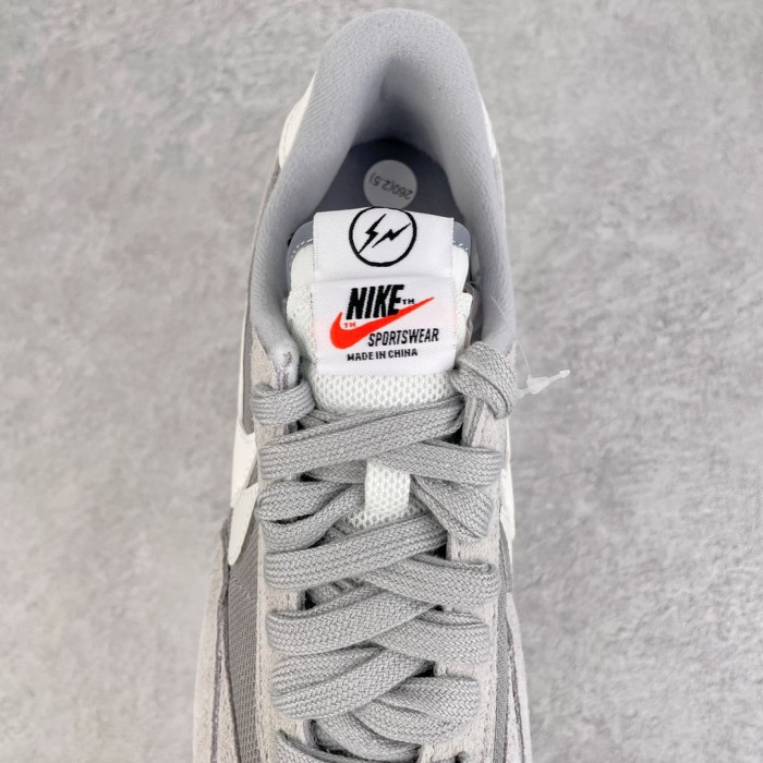 Nike LD Waffle SF sacai Fragment Grey