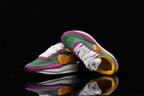 Nike LD Waffle sacai Pine Green