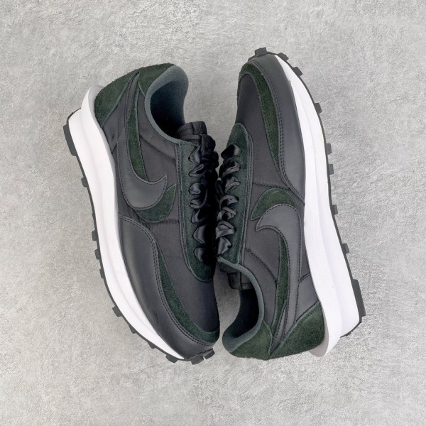 Nike LD Waffle sacai Black Nylon
