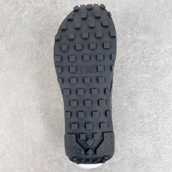 Nike LD Waffle sacai Black Nylon