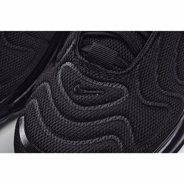 Nike Air Max 720 Triple Black (Women's)