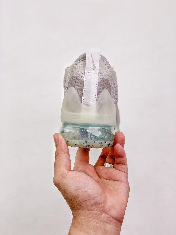 Nike Air VaporMax 2021 FK Light Bone (Women's)