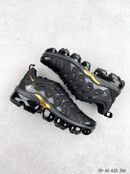 Nike Air VaporMax Plus Black Anthracite Metallic Gold