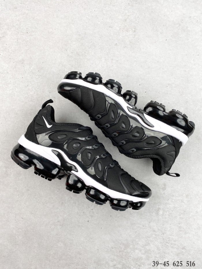 Nike Air VaporMax Plus Overbranding Black