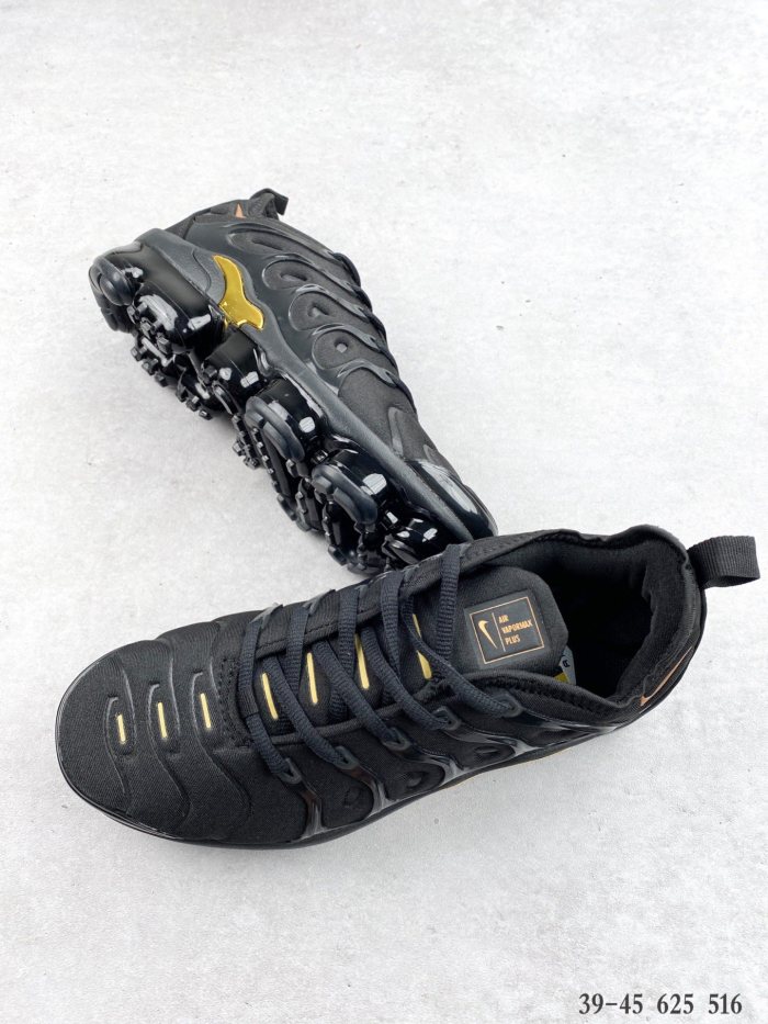 Nike Air VaporMax Plus Black Anthracite Metallic Gold
